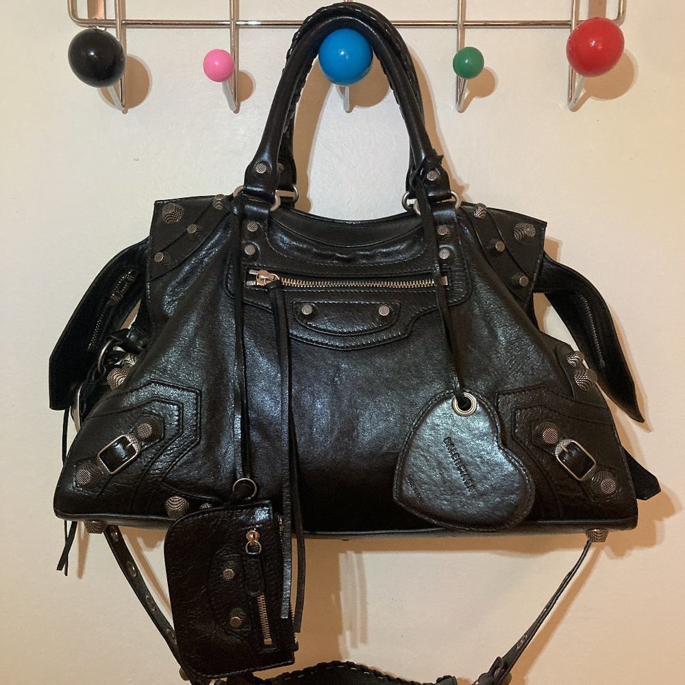 Authentic Balenciaga Neo Cagole City Handbag - Excellent preowned condition